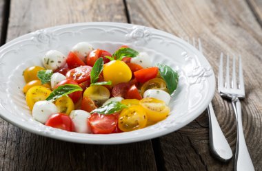 Masada Caprese salatası