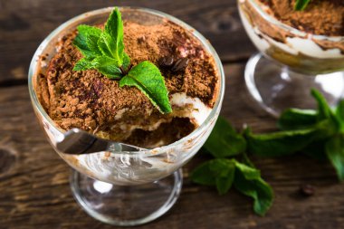 Nane ile ev yapımı tiramisu