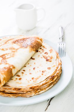 ince krep yığını