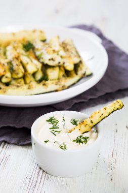 Parmesan ile pişmiş kabak