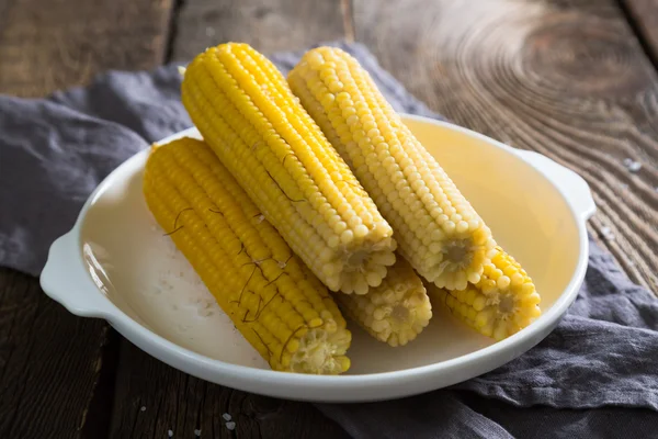 Boiled corn on the table — Stock Photo, Image