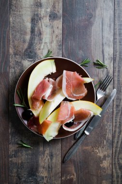 kavun ve prosciutto zeytinli