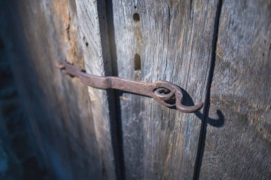Eski bir ahır kapısının arka plan dokusu