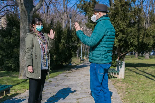 Les Gens Saluent Pendant Épidémie Coronavirus — Photo