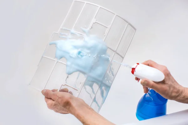 Woman Cleaning Air Conditioner Filter — Stock Photo, Image