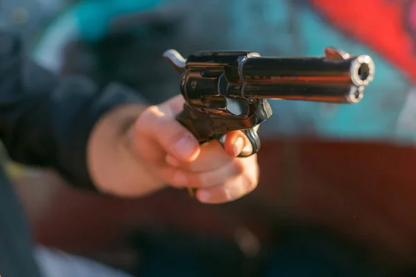 Hand Holding Gun Replica Gunflght — Stock Photo, Image