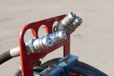 Hidrolik parçalar açık