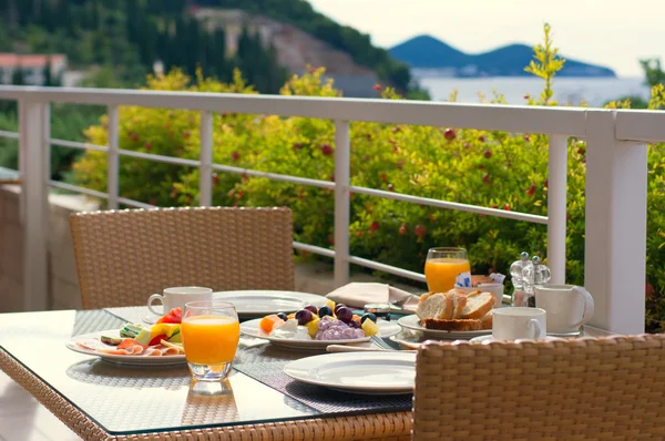 Frukost vid havet — Stockfoto