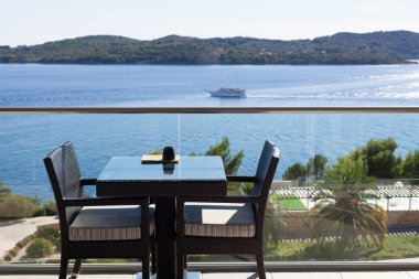 Restoran yemekleri içeren tablo