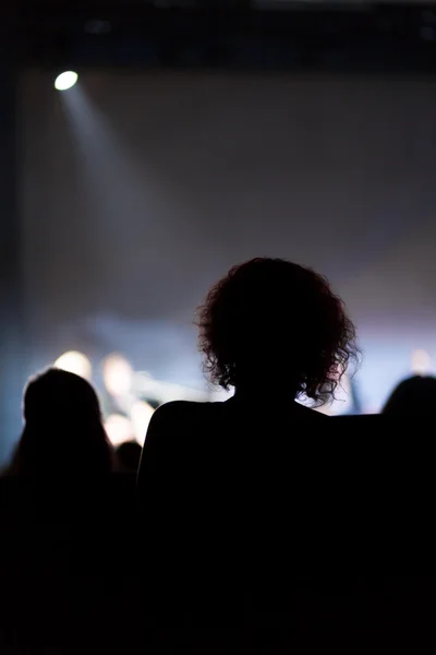Silhouette du public du théâtre — Photo