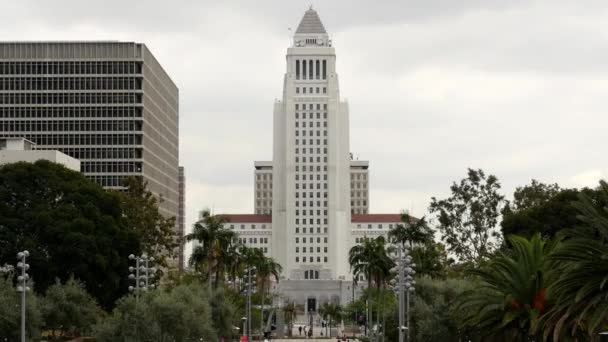 Los Angeles stadshus och fontän — Stockvideo