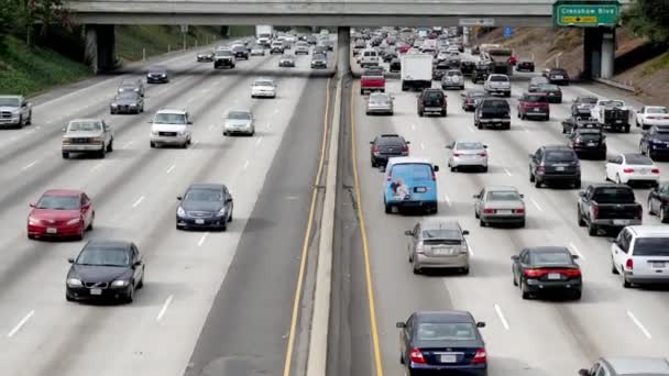 Traffic  in Downtown Los Angeles California — Stock Video