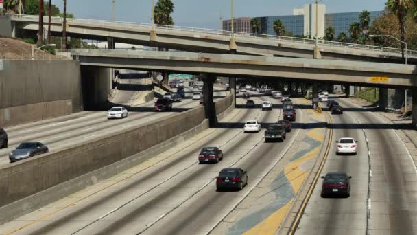 Verkehr in Los Angeles Kalifornien — Stockvideo