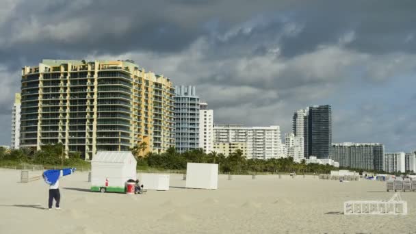 Upływ czasu budynków w Miami — Wideo stockowe