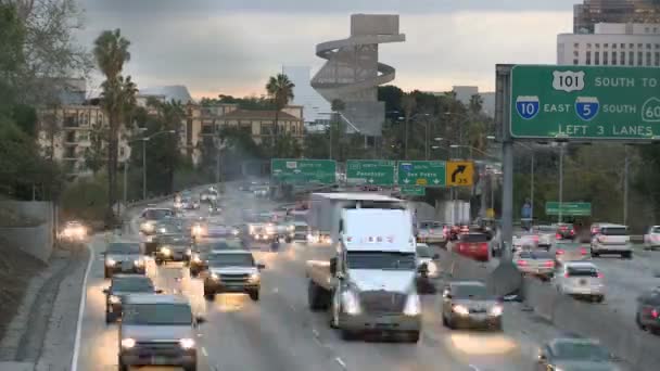 Κυκλοφορίας αυτοκινητόδρομο στο Λος Άντζελες — Αρχείο Βίντεο