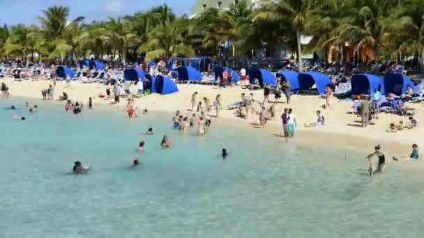 Τροπική παραλία στο νησί της Grand Turk — Αρχείο Βίντεο