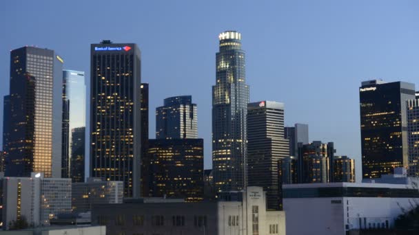 风景名胜洛杉矶市中心在晚上 — 图库视频影像
