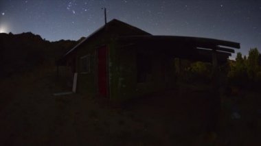 Yıllık terk anma Mojave Çölü'nde