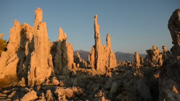 Natursköna Mono Lake Kalifornien på Sunrise — Stockvideo