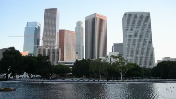 Los Angeles skyskrapor på dagtid — Stockvideo