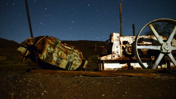 Pan de lapso de tempo de infra-estrutura da mina de abandono — Vídeo de Stock