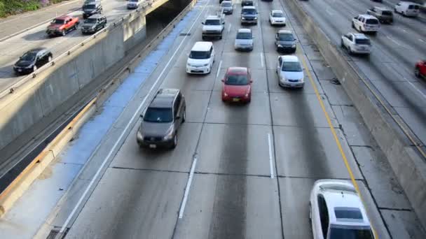 Atasco de tráfico en el centro de Los Ángeles — Vídeo de stock