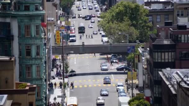 Trafik i Chinatown San Francisco — Stockvideo