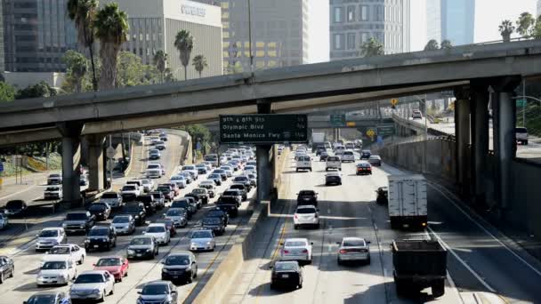 Vista del Tráfico en el Centro de Los Ángeles — Vídeos de Stock