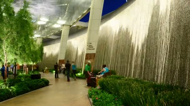 Проміжок часу водоспаду в Лас-Вегасі міський центр — стокове відео