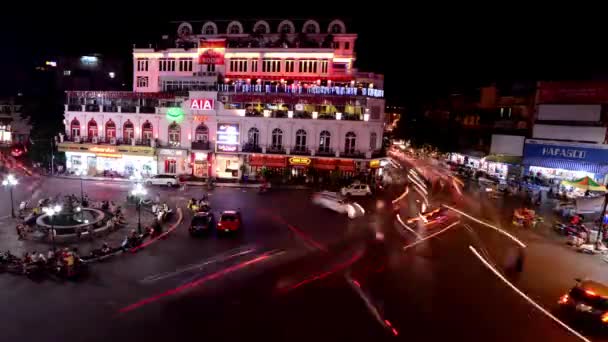 Traffic Circle at Night - Hoan Kiem Lake — Stock Video