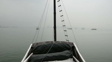 Büyük taşlar ile seyahat