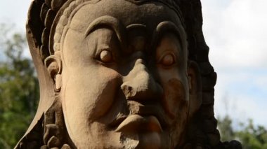 Buda 'nın taş heykeli