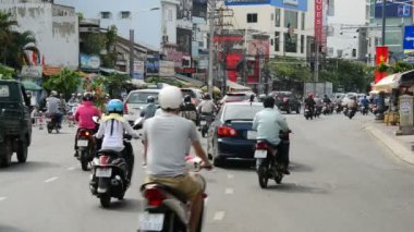 Şehir merkezindeki Hcmc meşgul Caddesi üzerinde trafik