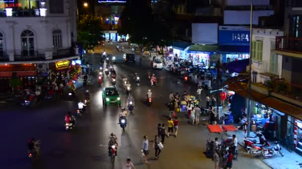 Vue de nuit du trafic achalandé — Video