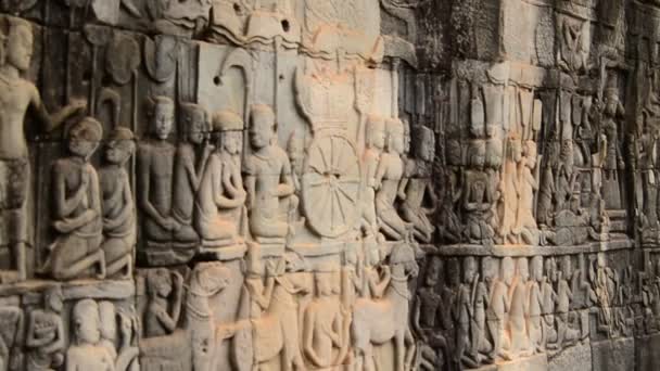 Escultura em pedra de ícones religiosos — Vídeo de Stock