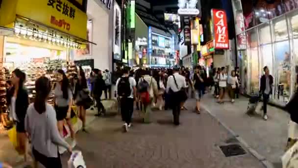 Upptagen Shinjuku underhållning — Stockvideo