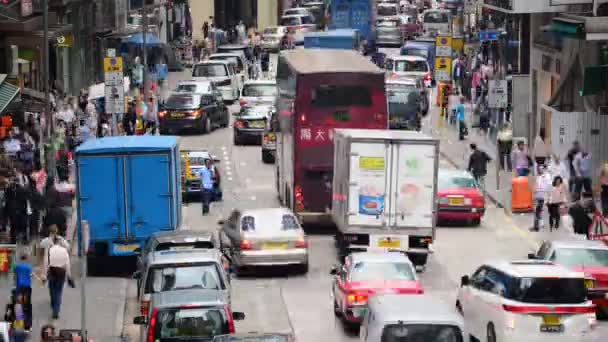 Tráfego na movimentada auto-estrada de Hong Kong — Vídeo de Stock