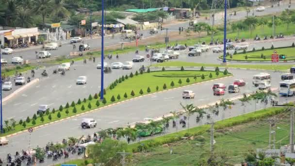 Viel befahrene Hanoi-Autobahn von oben — Stockvideo