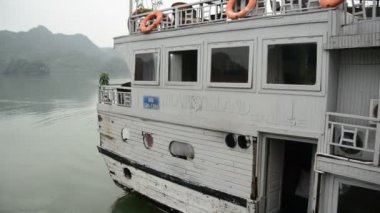 Turist tekne geçer tarafından