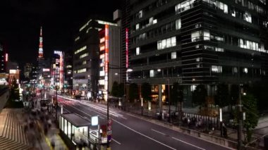 Trafik yoğun Bulvarı'nda