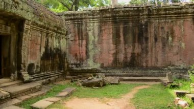 Tapınak kemer ve avlu terk