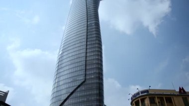Bitexco binasının görünümü