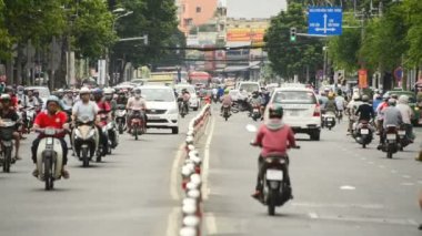 Şehir merkezinde yoğun trafik