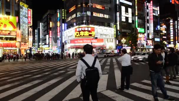 Zaneprázdněný Shinjuku zábava — Stock video