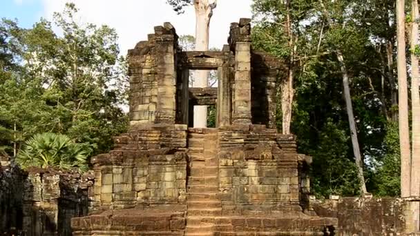 Restos de ruinas del antiguo templo — Vídeos de Stock