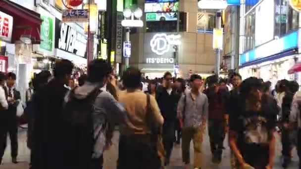 Rušné nákupní čtvrti Shibuya — Stock video