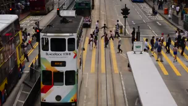 Tráfego na movimentada auto-estrada de Hong Kong — Vídeo de Stock