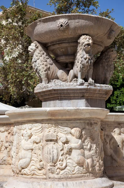 Βενετική κρήνη του Morosini στο Ηράκλειο Κρήτης — Φωτογραφία Αρχείου