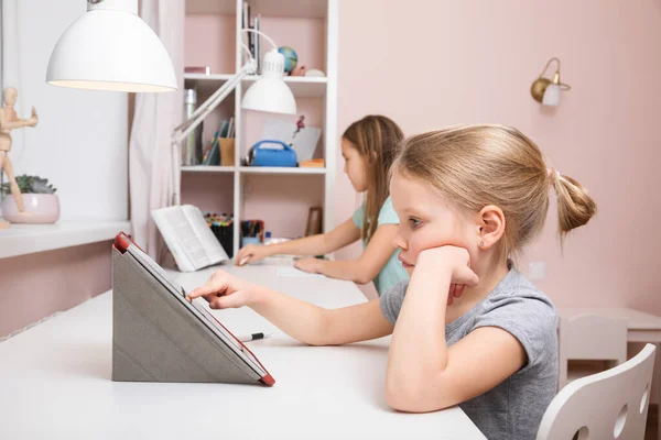 Girls Sitting Desk Children Room Studying Home Doing Homework Coronavirus —  Fotos de Stock