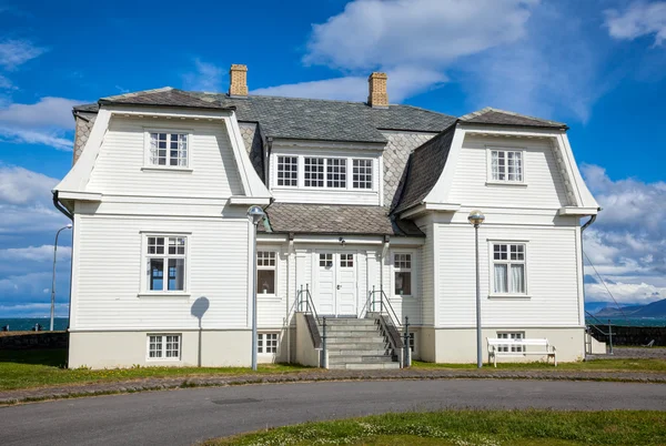 Hofdi будинок в Рейк'явік, Ісландія — стокове фото